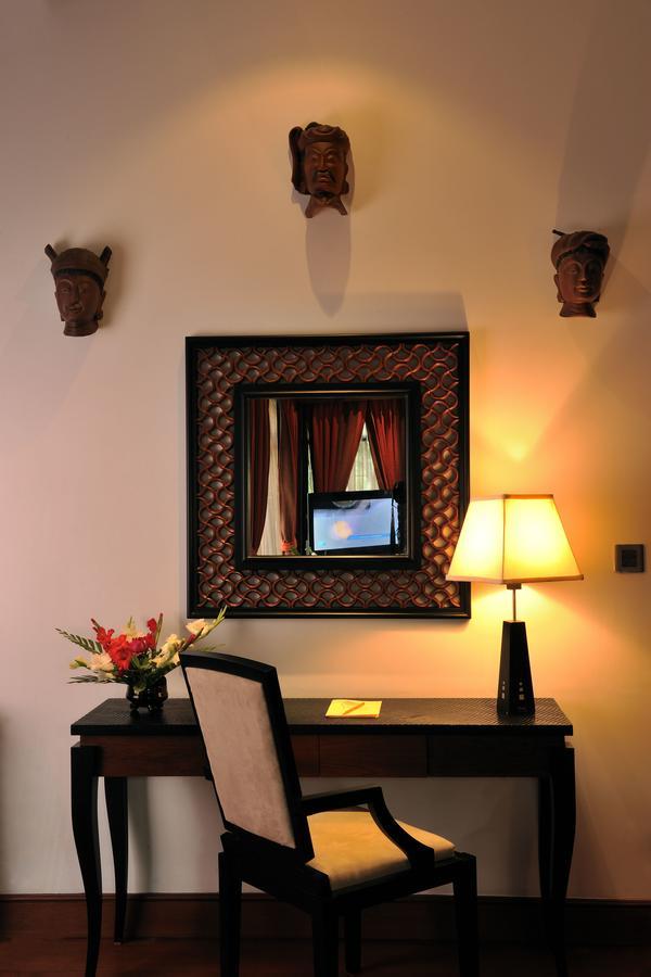 Aureum Palace Hotel & Resort Inle Nyaung Shwe Exterior photo